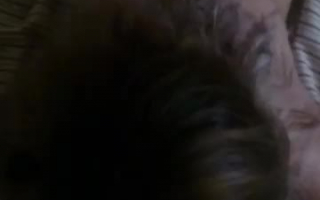 Karen Minardi bekommt eine Gesichtsbehandlung, nachdem er ihren Arsch vom Masseur gefickt hat