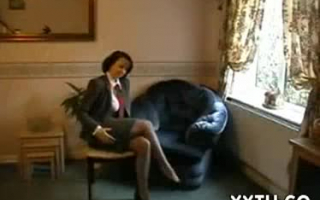 Klassische blonde Frau mit großen Brüsten, Aaliyah Hadid wird gefickt, anstatt zur Arbeit zu gehen.