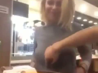 Carrie Brown zeigt dir ihre Titten und ihre Neue