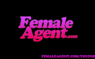 Female Agent Sex HD - Die vollbusige Linda-Amazon wird von einem reifen Kerl gefickt