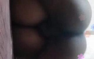 Sex mit der lesbischen Gym-Stildo und Dildo - Eine junge Teenagerin vor der Webcam