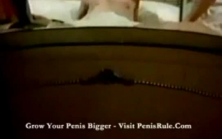 Vintage Porno mit kitzelnder lesbischer Bodybuilderin Paula