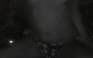 Nette Teen Schlampe in Söckchen vor der Webcam
