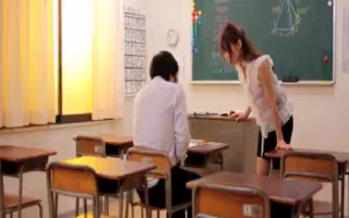 Heiße Stimulation für japanische Lehrer