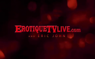 John Boyega und Kristen Scott machen ein schönes Paar auf Video, nur für den Spaß davon.