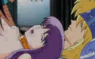 Hentai Retro Babe mit einem großen Paar Titten, Asuka Yamai hat ihre saftige, rasierte Muschi gefickt.
