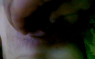 Blonde Kopf arabische Süße mit gebundenem Twat Midi reibt 0r Webcam, nachdem er zur Prügel gebunden wurde