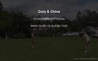Cory spielt ein perfektes Spiel mit ihrem Jungen